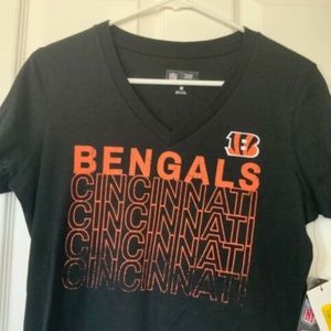 NWT NFL Team Apparel Cincinnati Bengals V Neck Tee